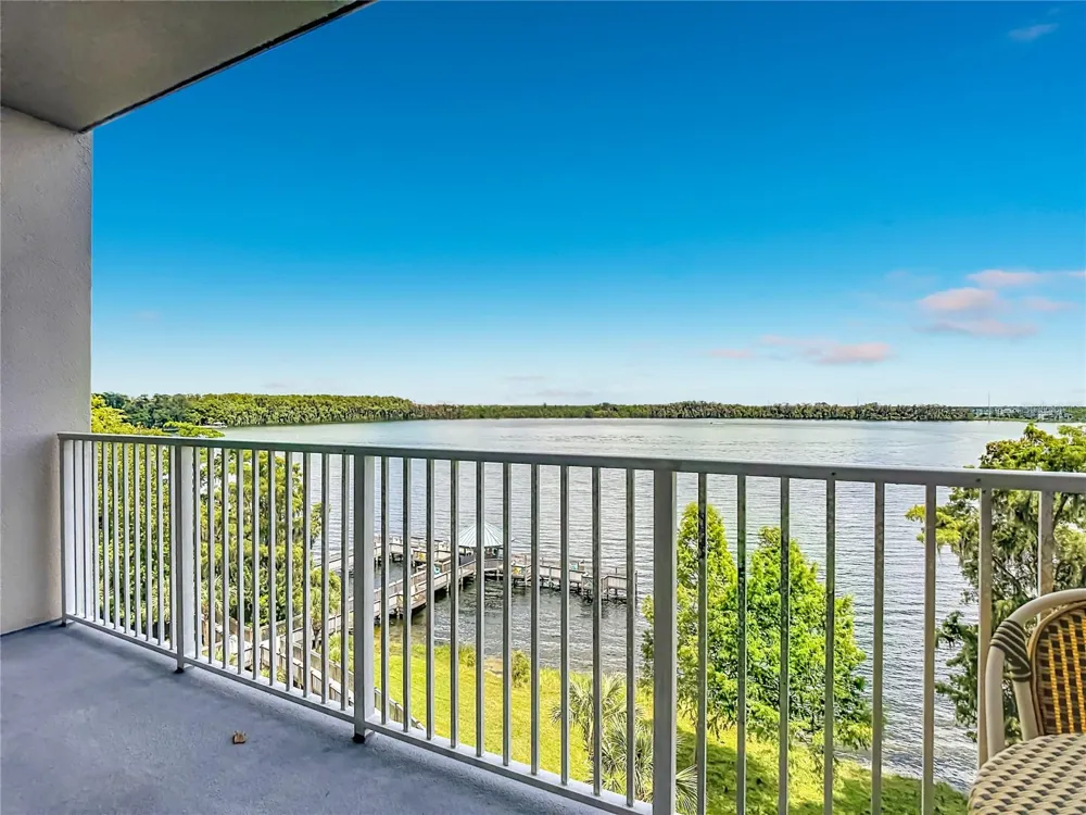 13427 BLUE HERON BEACH DRIVE #402 Orlando, FL 32821