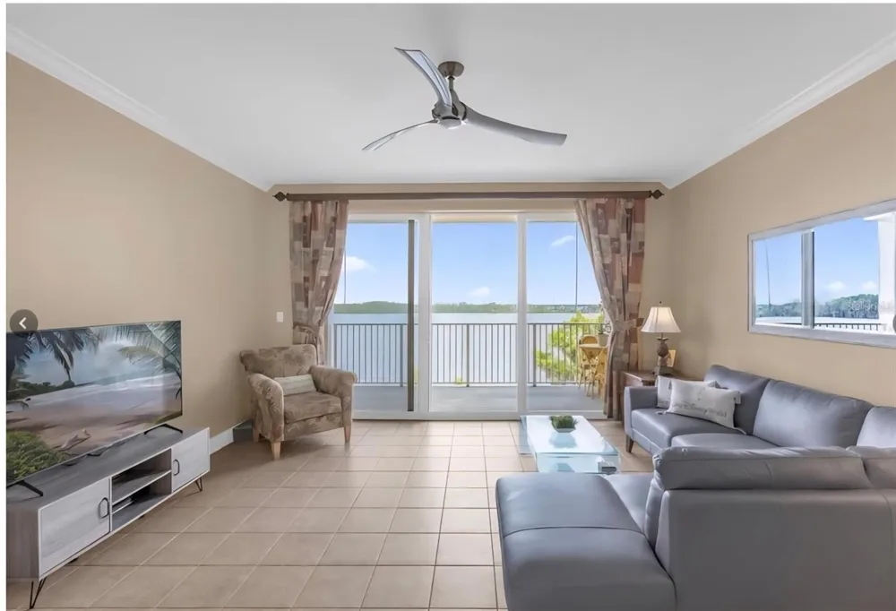 13427 BLUE HERON BEACH DRIVE #402 Orlando, FL 32821