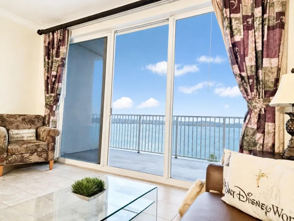 13427 BLUE HERON BEACH DRIVE #402 Orlando, FL 32821