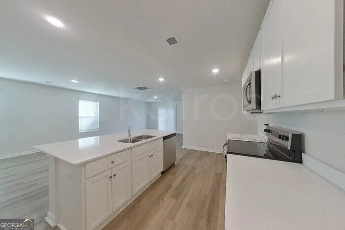112 Overstreet WAY Springfield, GA 31329