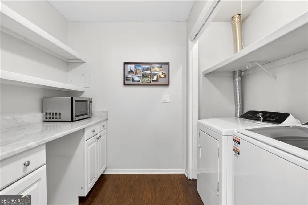 346 Carpenter DR NE Atlanta, GA 30328