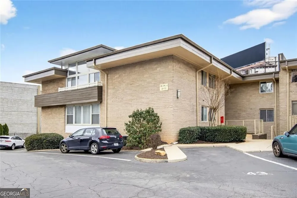 346 Carpenter DR NE Atlanta, GA 30328