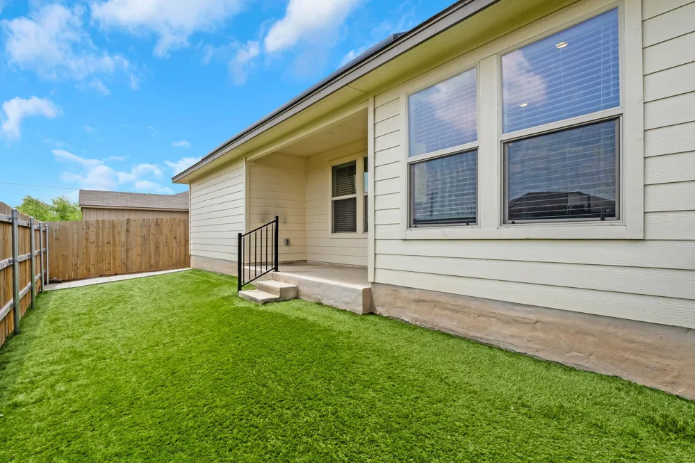 532 Taggart Trail Jarrell, TX 76537