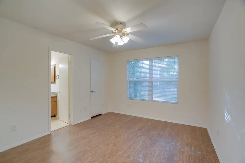 7100 Barnsdale Way Austin, TX 78745