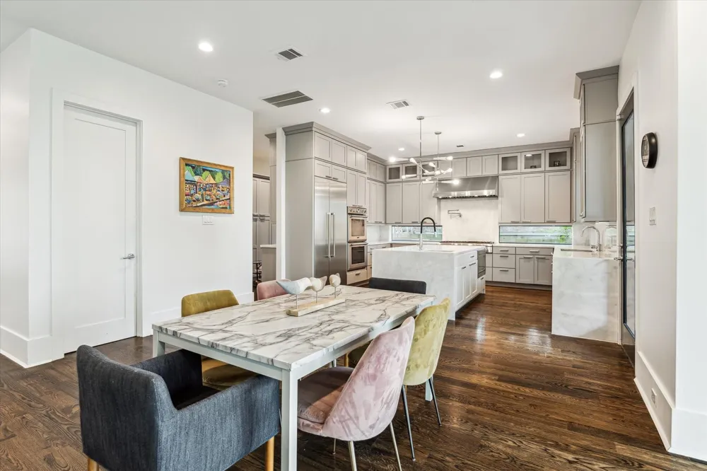 1010 Waltway Drive Houston, TX 77008