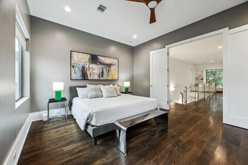1010 Waltway Drive Houston, TX 77008