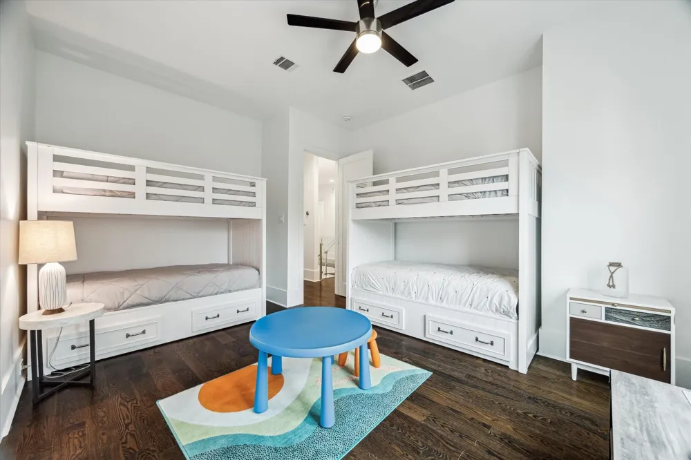 1010 Waltway Drive Houston, TX 77008