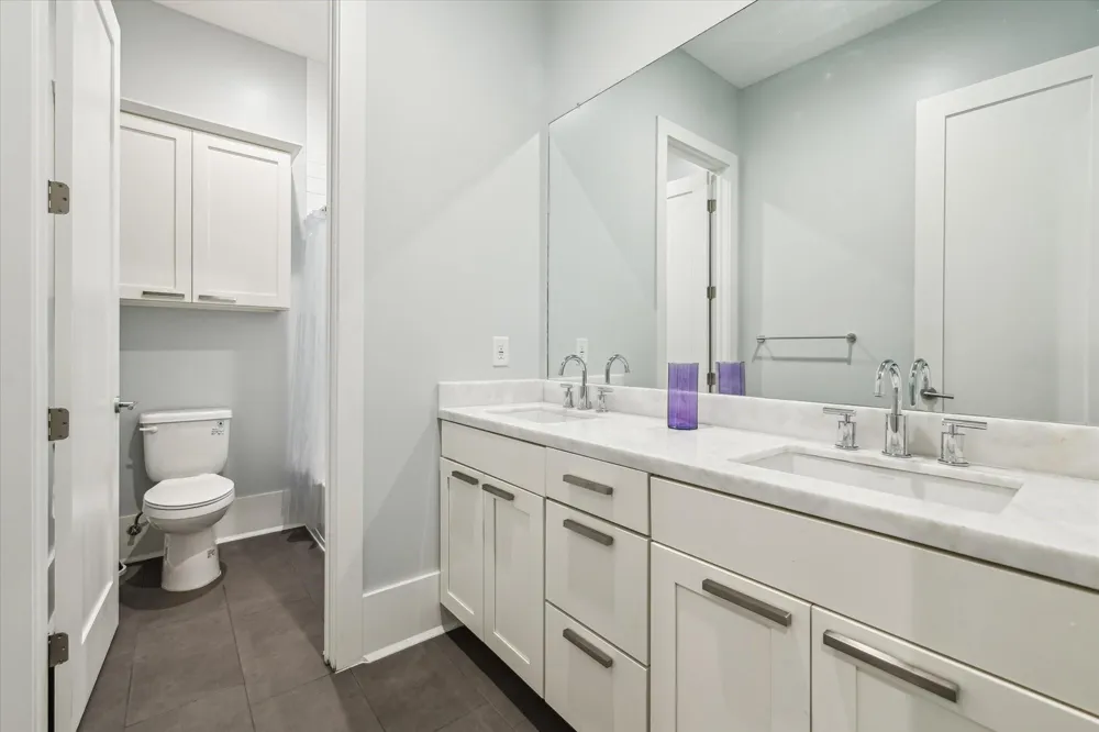 1010 Waltway Drive Houston, TX 77008