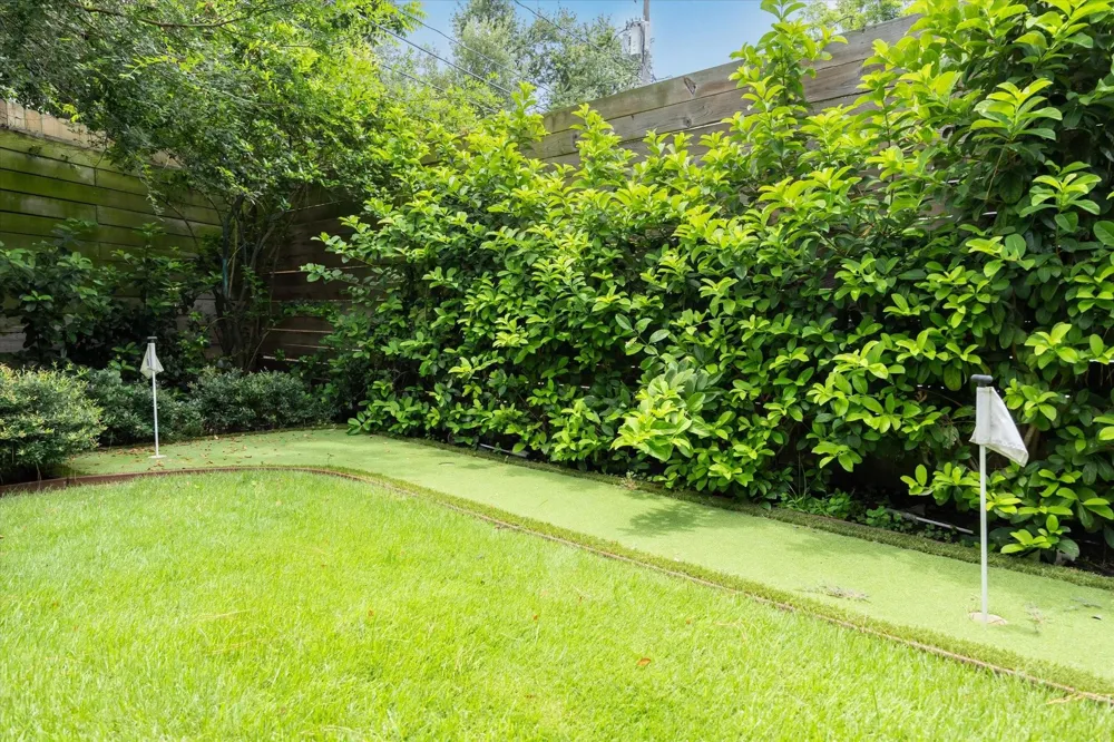 1010 Waltway Drive Houston, TX 77008