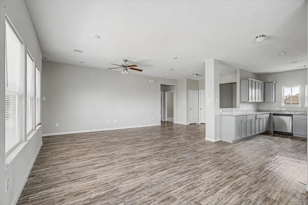 66 County Road 5102c Cleveland, TX 77327