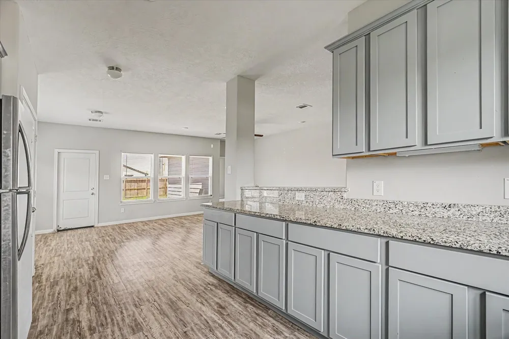 66 County Road 5102c Cleveland, TX 77327