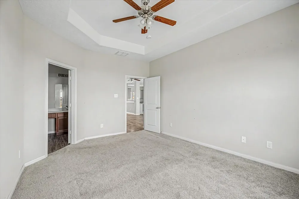 66 County Road 5102c Cleveland, TX 77327