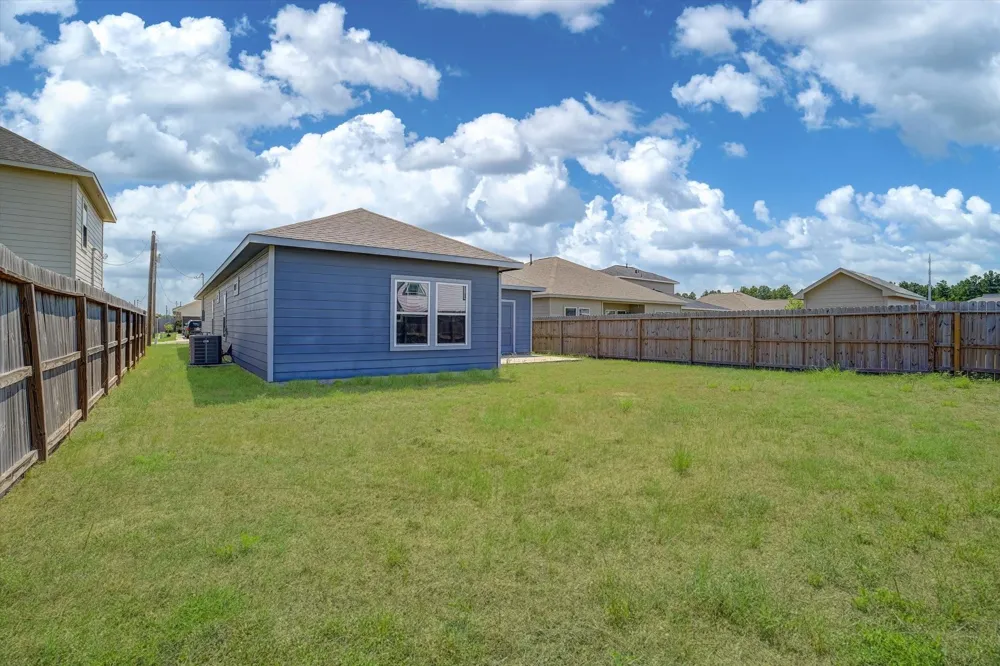 66 County Road 5102c Cleveland, TX 77327