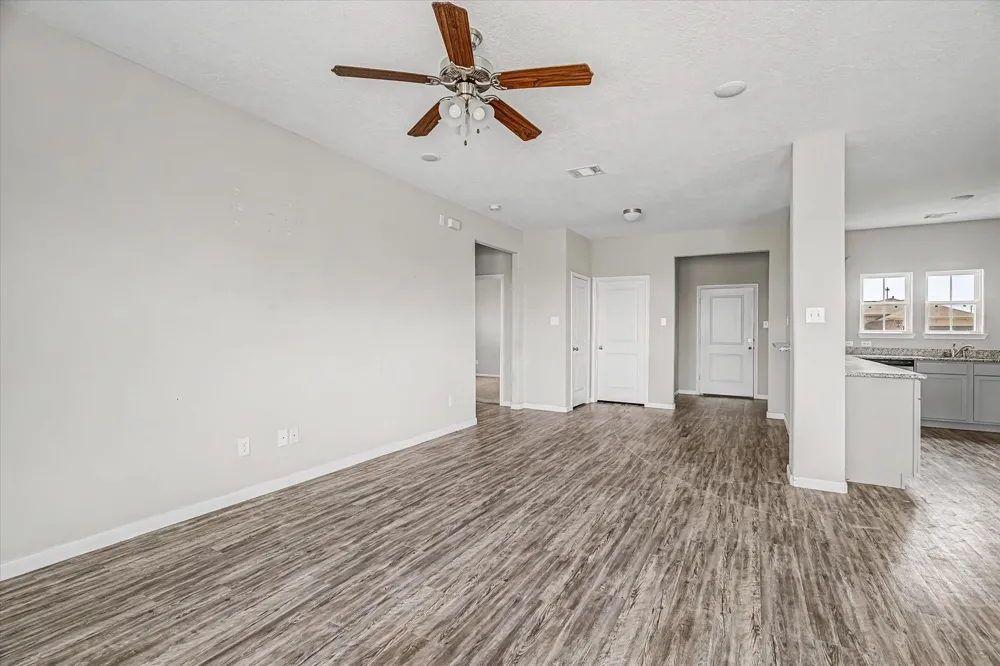 66 County Road 5102c Cleveland, TX 77327