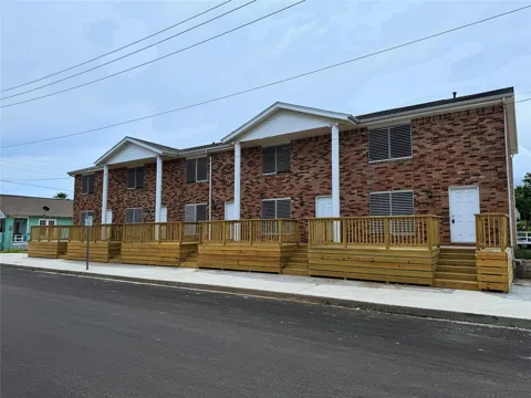 711 7th Street #1