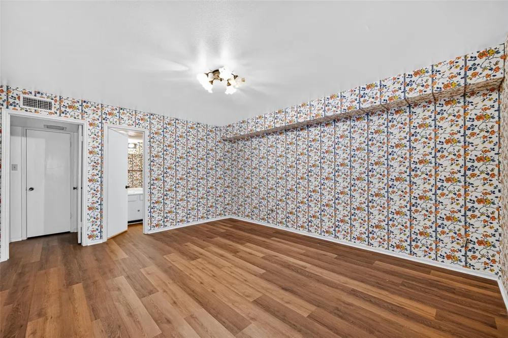 359 Post Oak Lane #122 Houston, TX 77024