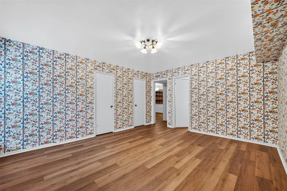 359 Post Oak Lane #122 Houston, TX 77024
