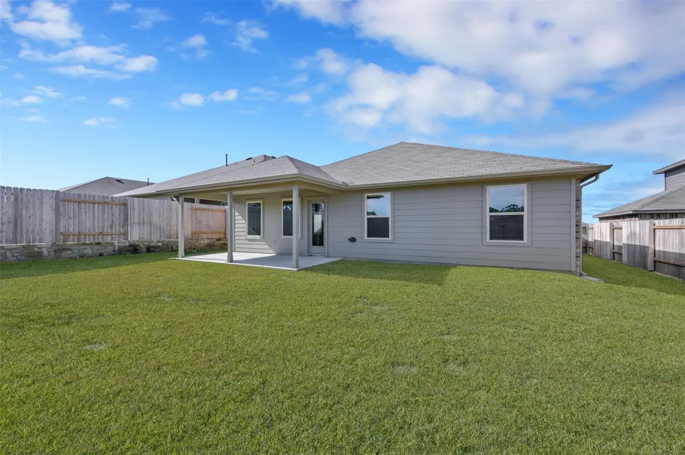 6212 Hendricks Harbor Drive Conroe, TX 77304
