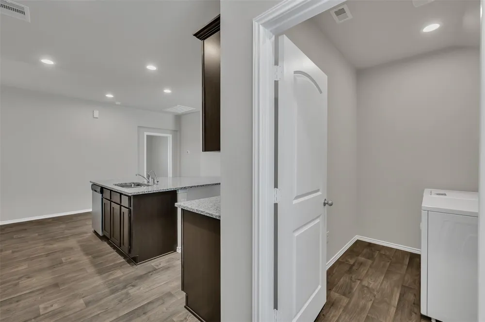 6212 Hendricks Harbor Drive Conroe, TX 77304