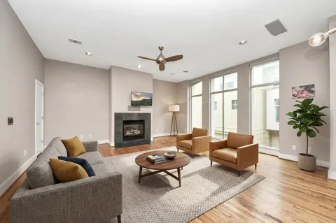 1112 Columbus Street #B