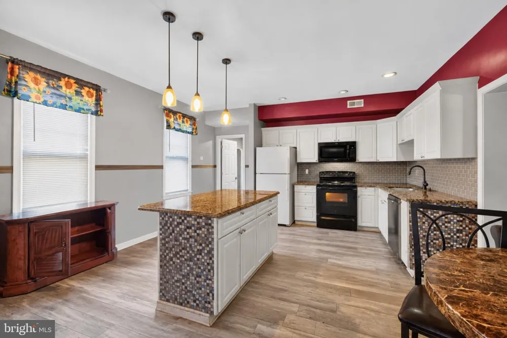 216 WEINER AVENUE Harrington, DE 19952