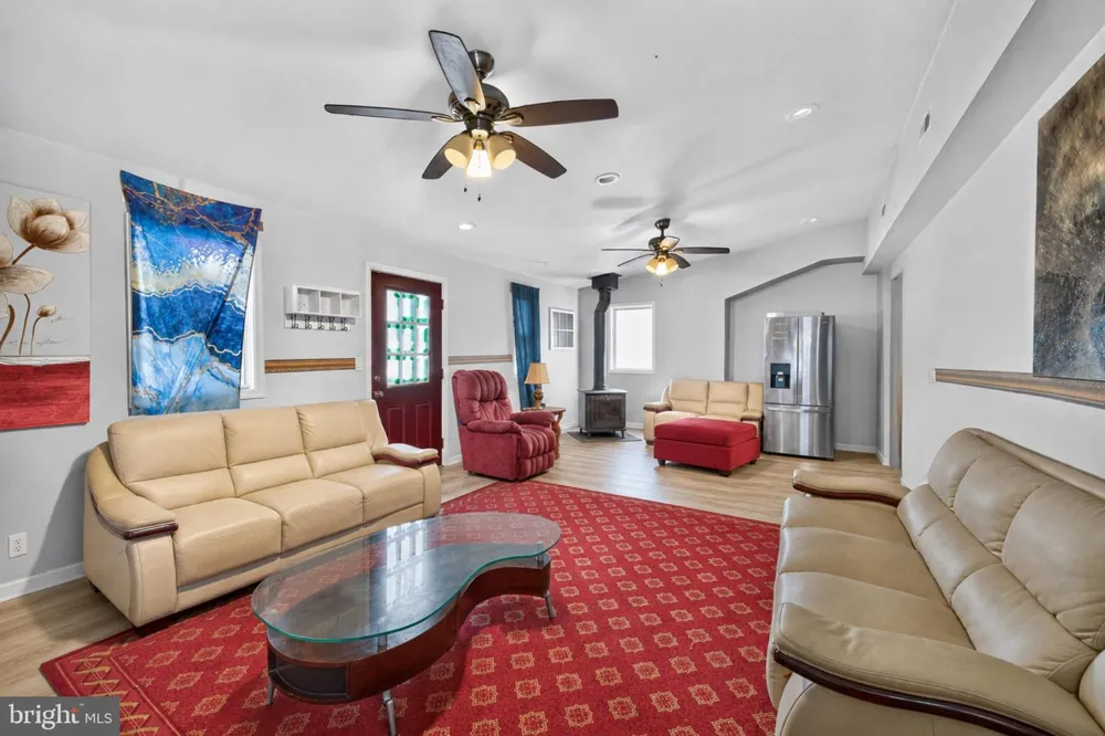 216 WEINER AVENUE Harrington, DE 19952