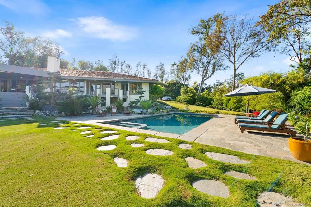 5491 Calzada del Bosque Rancho Santa Fe, CA 92067