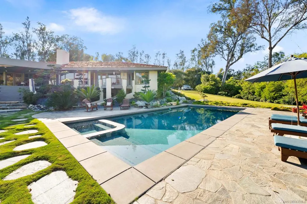 5491 Calzada del Bosque Rancho Santa Fe, CA 92067