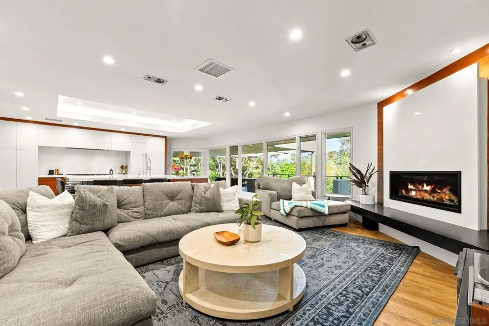 5491 Calzada del Bosque Rancho Santa Fe, CA 92067