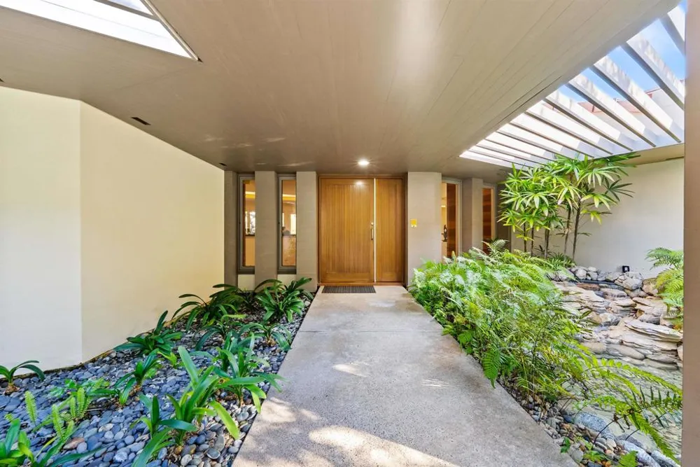 5491 Calzada del Bosque Rancho Santa Fe, CA 92067