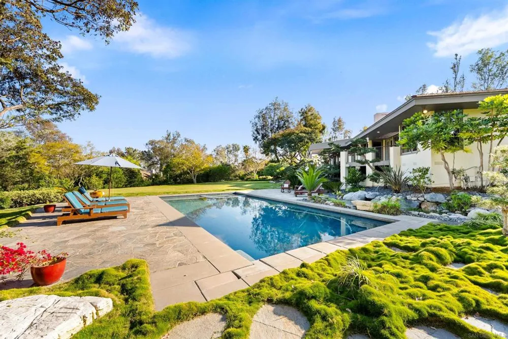 5491 Calzada del Bosque Rancho Santa Fe, CA 92067