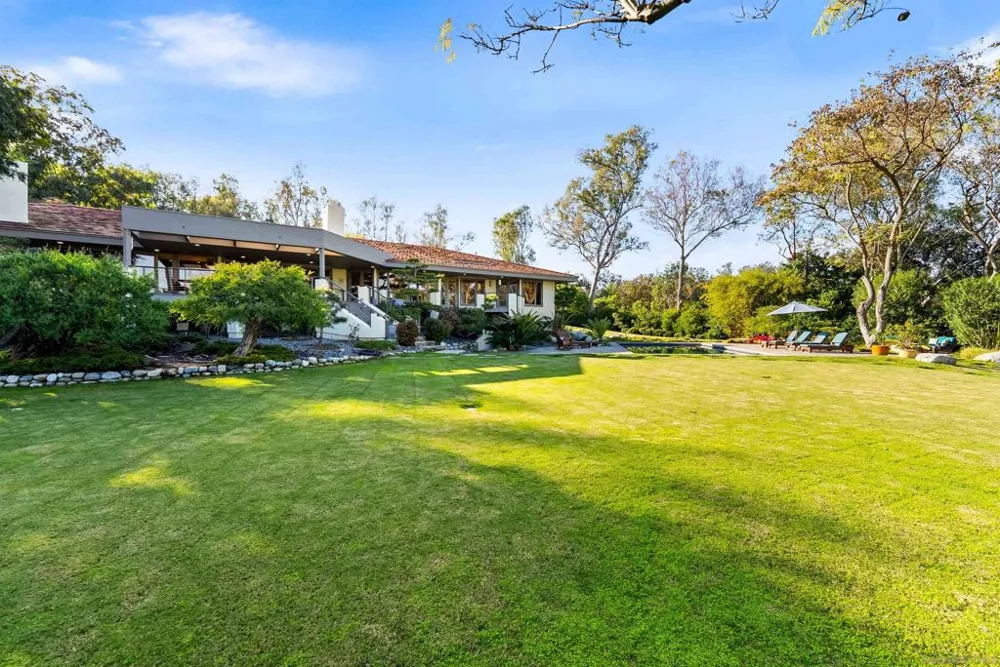 5491 Calzada del Bosque Rancho Santa Fe, CA 92067