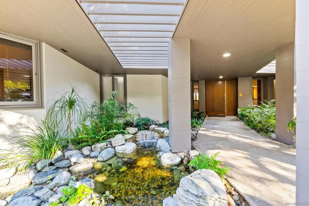 5491 Calzada del Bosque Rancho Santa Fe, CA 92067