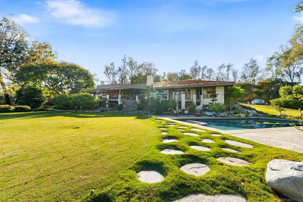 5491 Calzada del Bosque Rancho Santa Fe, CA 92067