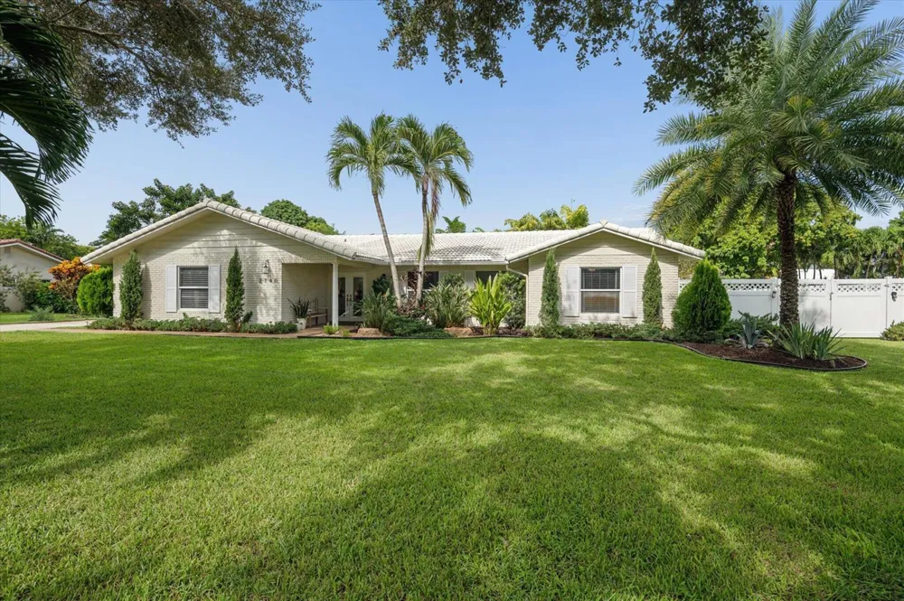 2740 NW 106th Avenue Coral Springs, FL 33065