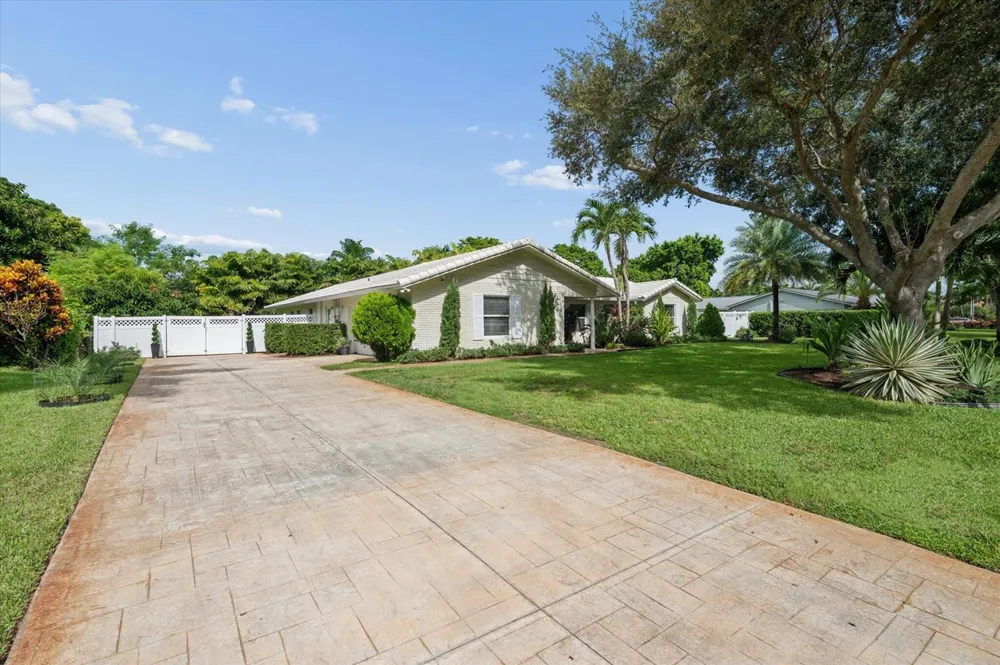 2740 NW 106th Avenue Coral Springs, FL 33065