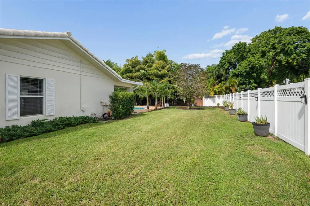 2740 NW 106th Avenue Coral Springs, FL 33065