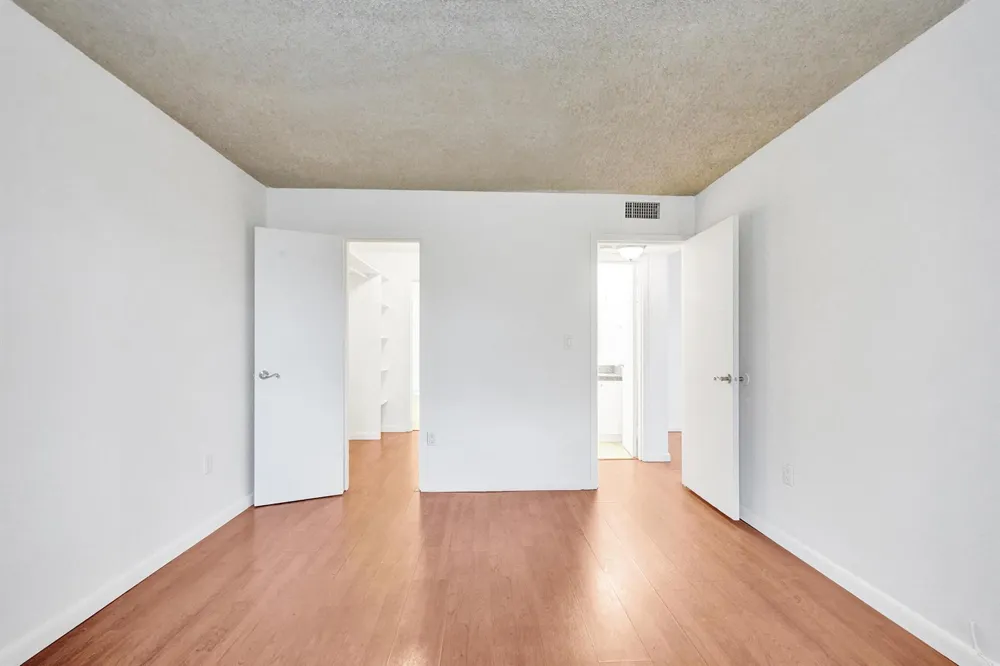 1805 SANS SOUCI BOULEVARD #421 North Miami, FL 33181