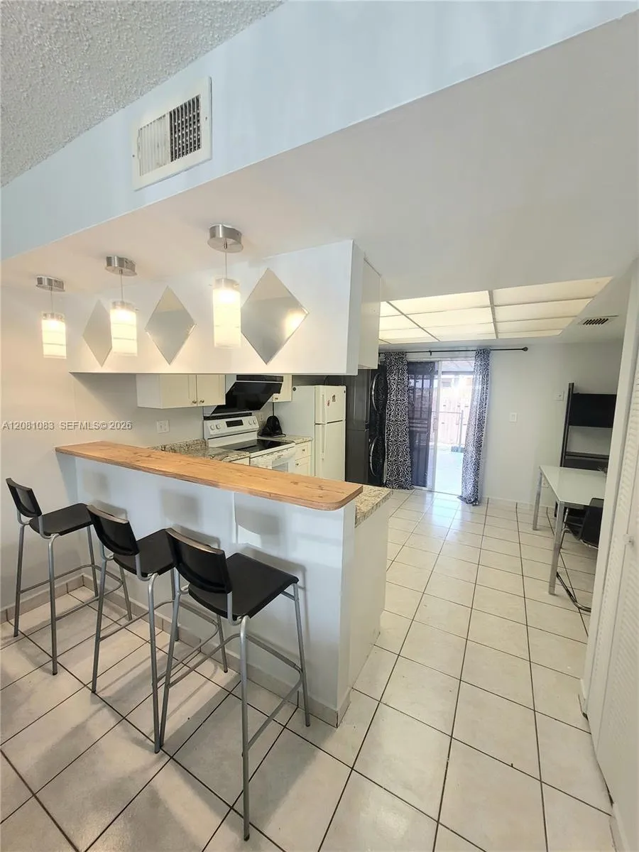 3973 W 9th Ln #3 Hialeah, FL 33012