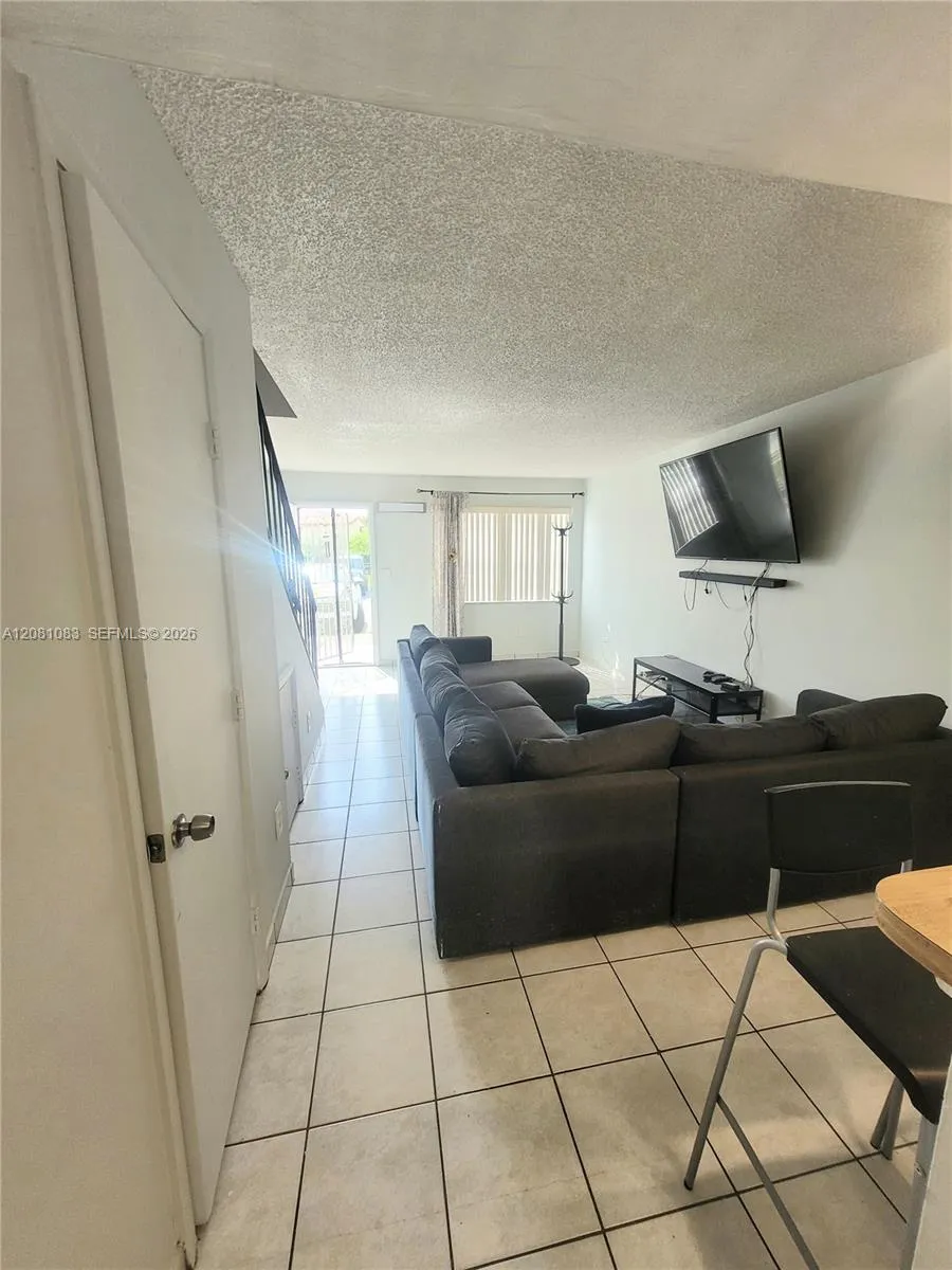 3973 W 9th Ln #3 Hialeah, FL 33012
