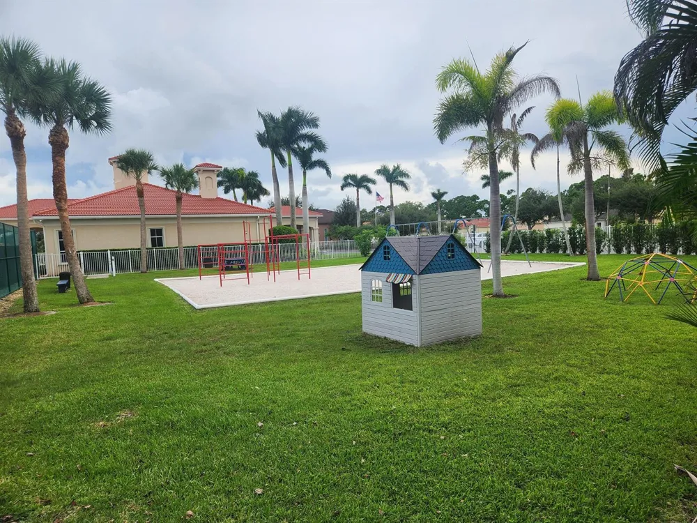 5912 Spanish River Road Fort Pierce, FL 34951