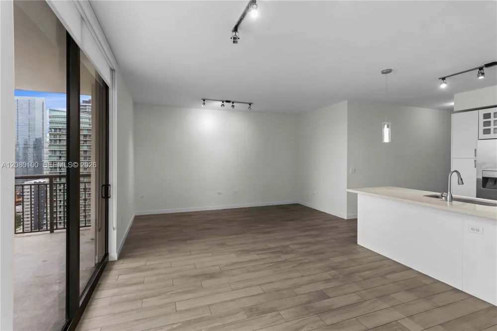 999 SW 1st Ave #3202 Miami, FL 33130