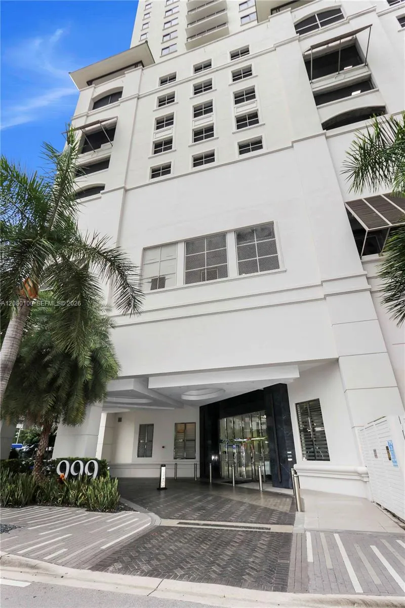 999 SW 1st Ave #3202 Miami, FL 33130