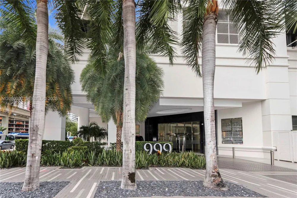 999 SW 1st Ave #3202 Miami, FL 33130