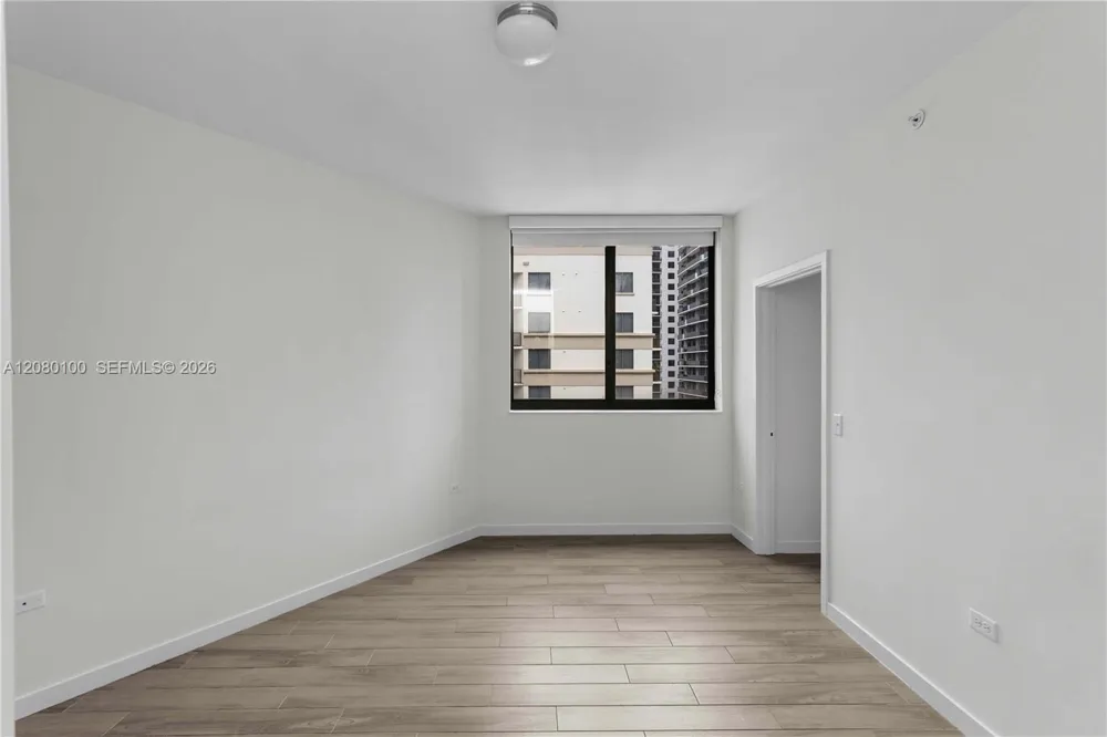 999 SW 1st Ave #3202 Miami, FL 33130