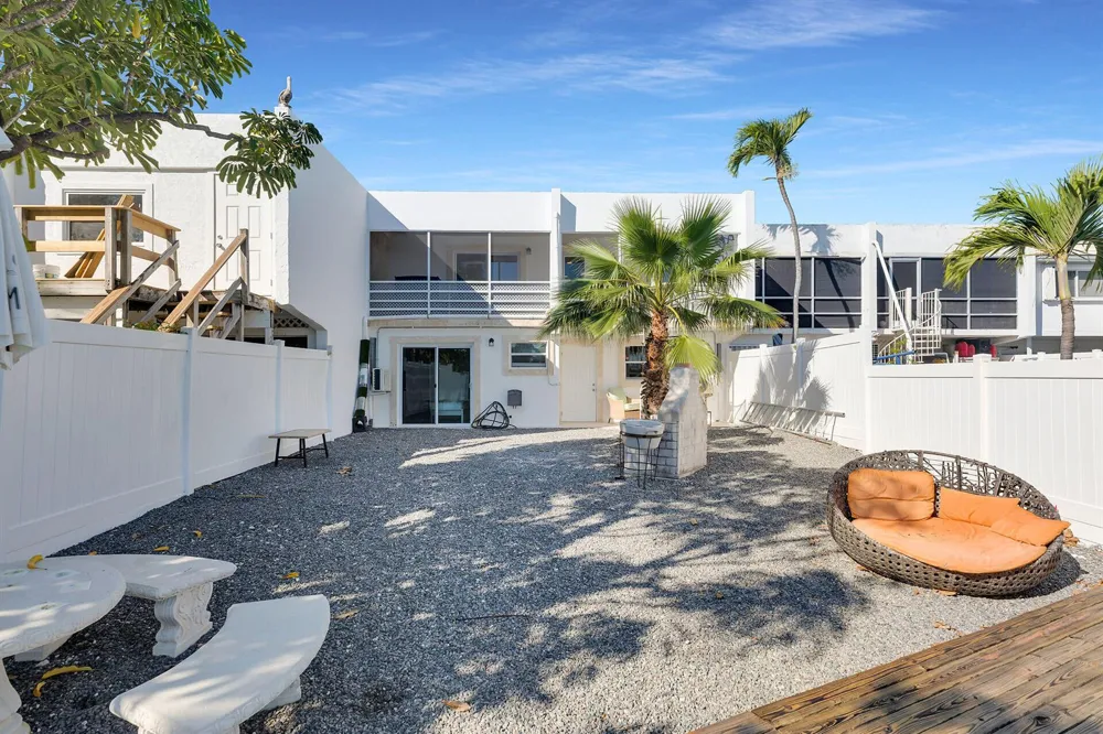 100 IROQUOIS DRIVE #5 Islamorada, FL 33036