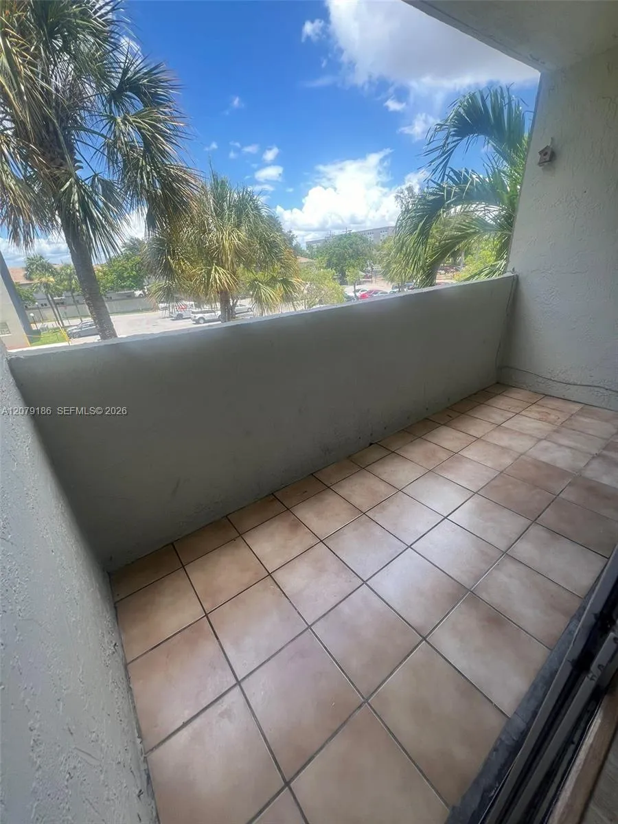 10090 NW 80th Ct #1347 Hialeah Gardens, FL 33016