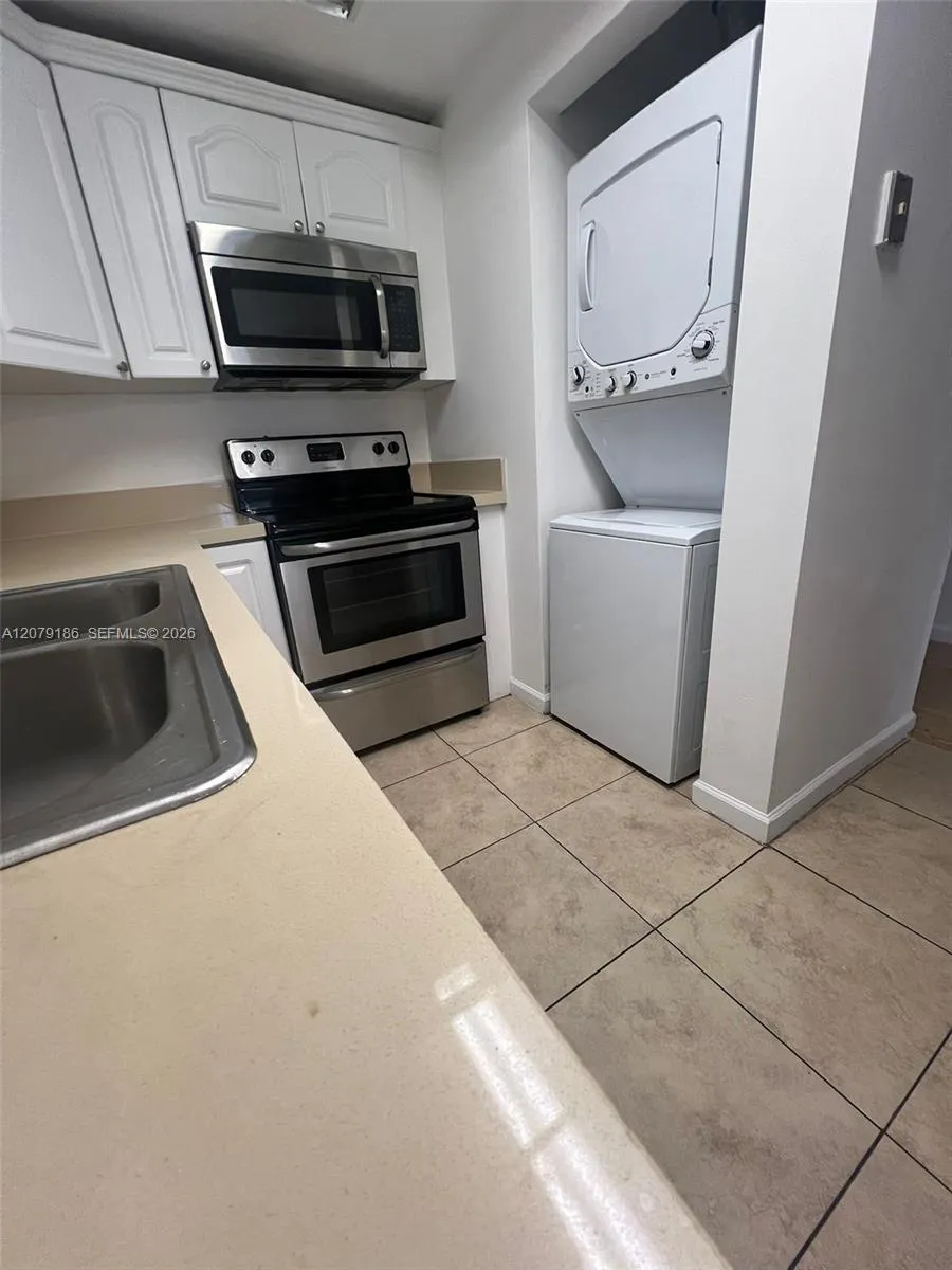 10090 NW 80th Ct #1347 Hialeah Gardens, FL 33016