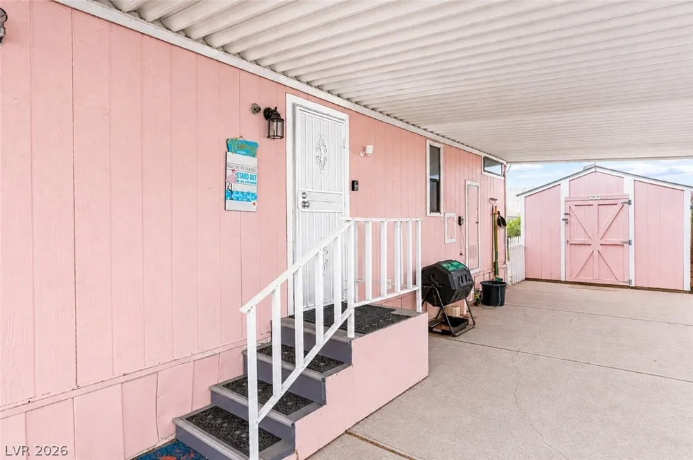 3671 Gulf Shores Drive Las Vegas, NV 89122