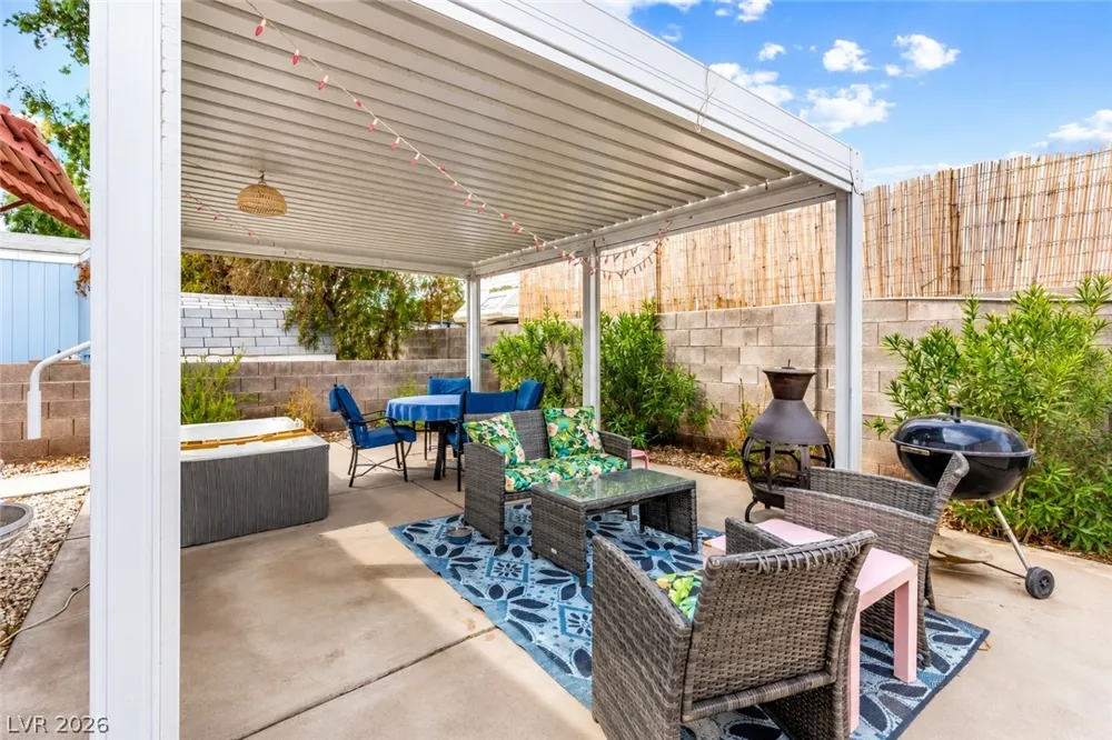 3671 Gulf Shores Drive Las Vegas, NV 89122